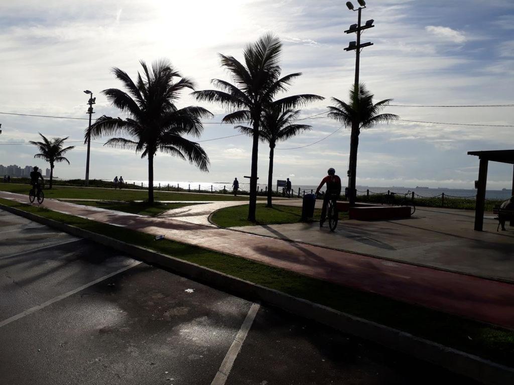 apto na orla de Itaparica, com wifi, área privada e excelente para crianças, terceira idade e pets. Vila Velha  Extérieur photo